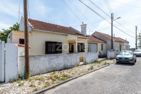 Villa i Odivelas, Lisbon, Odivelas - € 250.000 | Ref: ZMPT588698 - foto 24
