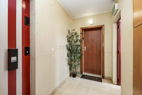 Lejlighed i Amadora, Lisbon, Amadora - € 360.000 | Ref: C0221-03893 - foto 23