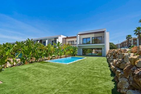 Villa i Alvor, Faro, Alvor - € 950.000 | Ref: ACC097 - foto 1
