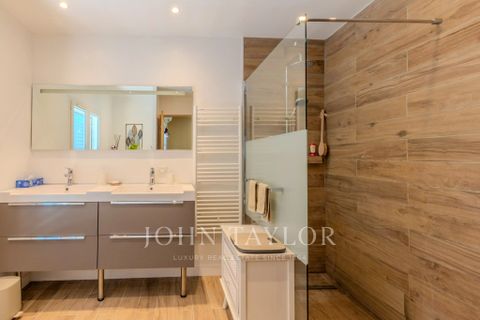 Villa i Antibes, Alpes-Maritimes, Antibes - € 2.990.000 | Ref: V0721AN - foto 11