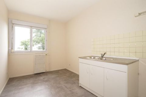 Apartament a Gueugnon, Saone-et-Loire, Gueugnon - € 616/mes | Ref: PARA230713061L - foto 3