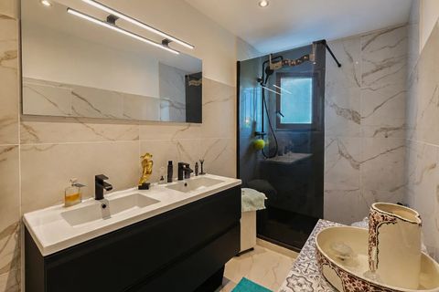 Lejlighed i Frejus, Var, Frejus - € 367.000 | Ref: 87050876 - foto 14