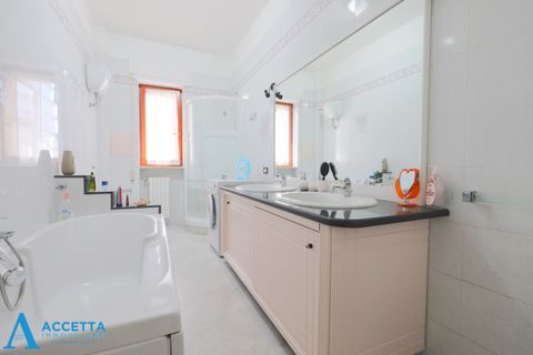 Apartament a Taranto, Taranto, Taranto - € 550/mes | Ref: 550 - foto 12