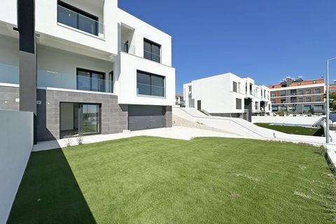 Villa i Corroios, Setubal, Corroios - € 745.000 | Ref: NC0350 - foto 1