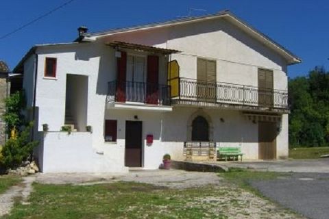 Villa i Arce, Frosinone, Arce - € 48.000 | Ref: AC99-2623 - foto 1
