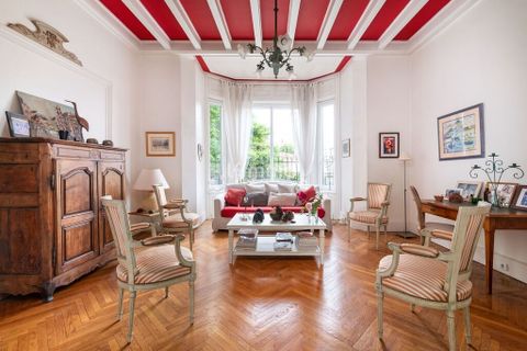 Villa i Saint-Chamond, Loire, Saint-Chamond - € 550.000 | Ref: getkey_u_509160275 - foto 1