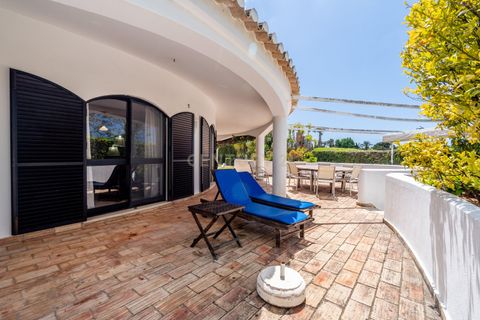Villa i Alvor, Faro, Alvor - € 1.290.000 | Ref: C0240-03637 - foto 27