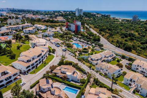 Villa i Alvor, Faro, Alvor - € 1.290.000 | Ref: C0240-03637 - foto 42