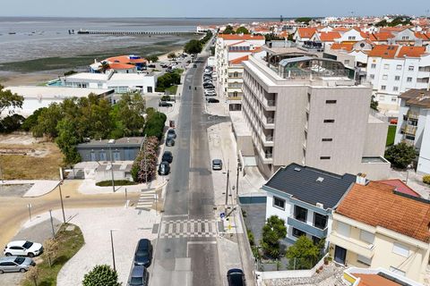 Villa i Alcochete, Setubal, Alcochete - € 565.000 | Ref: C0364-05983 - foto 9