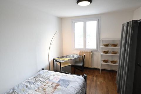 Apartament a Guingamp, Cotes-d'Armor, Guingamp - € 840/mes | Ref: 775142 - foto 2