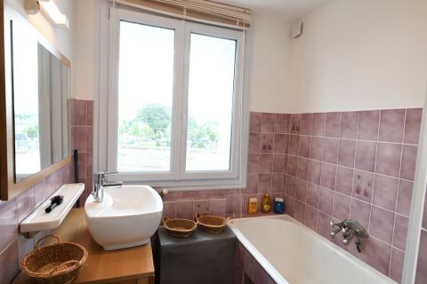 Apartament a Guingamp, Cotes-d'Armor, Guingamp - € 840/mes | Ref: 775142 - foto 7