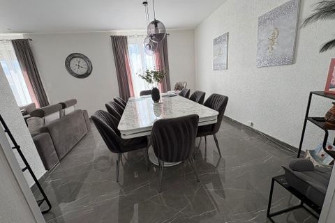 Apartament a Forbach, Moselle, Forbach - € 1.190/mes | Ref: 95286 - foto 2