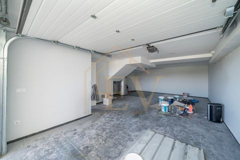 Villa a Paranhos, Porto, Paranhos - € 680.000 | Ref: EV-057 - foto 39
