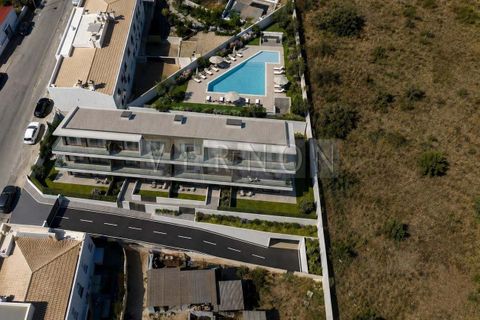 Helårsgrund i Estombar, Faro, Estombar - € 379.000 | Ref: LC068 - foto 1