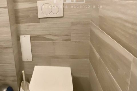 Erhvervsejendom i Jesolo, Venice, Jesolo - € 125.000 | Ref: I/NM005 - foto 8