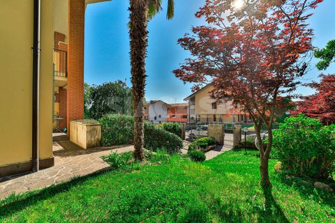 Villa a Aicurzio, Monza and Brianza, Aicurzio - € 349.000 | Ref: VILLA.AICURZIO-IZ349V - foto 5