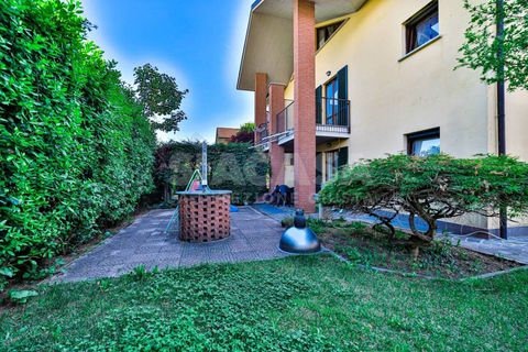 Villa a Aicurzio, Monza and Brianza, Aicurzio - € 349.000 | Ref: VILLA.AICURZIO-IZ349V - foto 8