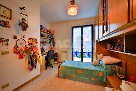 Villa a Aicurzio, Monza and Brianza, Aicurzio - € 349.000 | Ref: VILLA.AICURZIO-IZ349V - foto 37