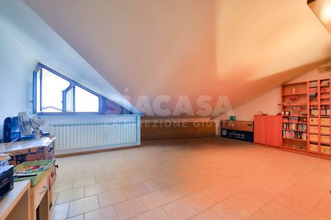 Villa a Aicurzio, Monza and Brianza, Aicurzio - € 349.000 | Ref: VILLA.AICURZIO-IZ349V - foto 43
