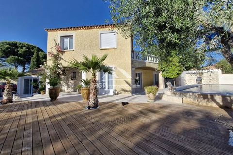 Villa a Alès, Gard, Alès - € 400.000 | Ref: 2736 - foto 2
