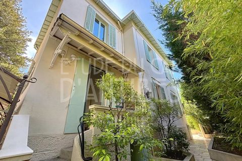 Villa i Antibes, Alpes-Maritimes, Antibes - € 1.990.000 | Ref: 87057032 - foto 10