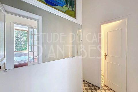 Villa i Antibes, Alpes-Maritimes, Antibes - € 1.990.000 | Ref: 87057032 - foto 16