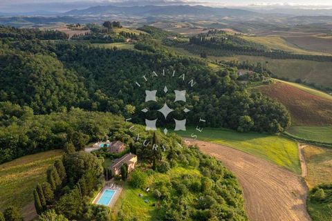 Villa i Volterra, Pisa, Volterra - € 1.350.000 | Ref: ila-547-565860 - foto 1