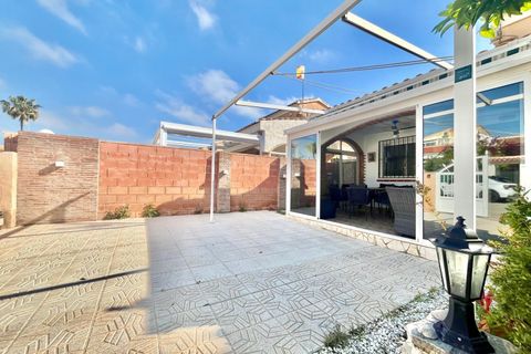 Villa i Playa Flamenca, Alicante, Playa Flamenca - € 274.000 | Ref: R11970 - foto 14