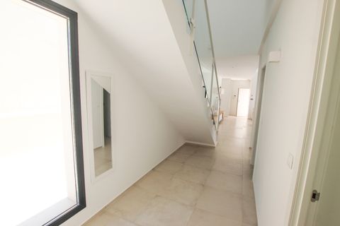 Villa a Finestrat, Alicante, Finestrat - € 749.000 | Ref: SLV28-1452R - foto 11