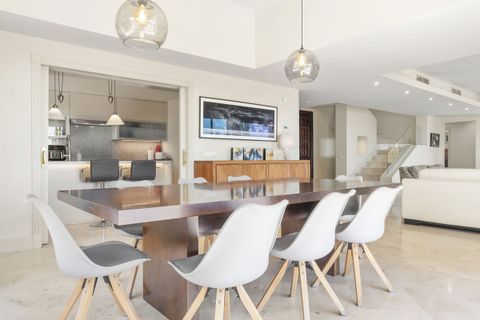 Villa i La Duquesa, Malaga, La Duquesa - € 1.499.000 | Ref: R5399878 - foto 11