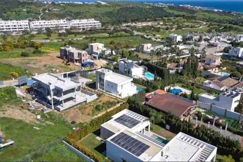 Villa a Estepona, Malaga, Estepona - € 1.395.000 | Ref: R5400013 - foto 14