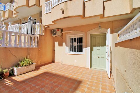 Casa unifamiliar a Villamartin, Alicante - foto 3