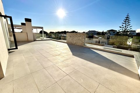 Villa a Los Balcones, Alicante, Los Balcones - € 849.950 | Ref: AKS-95742 - foto 23