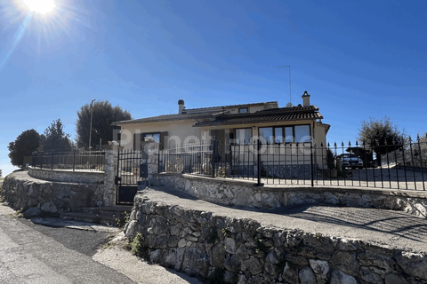Villa i Amelia, Terni, Amelia - € 320.000 | Ref: 43-1183288 - foto 1