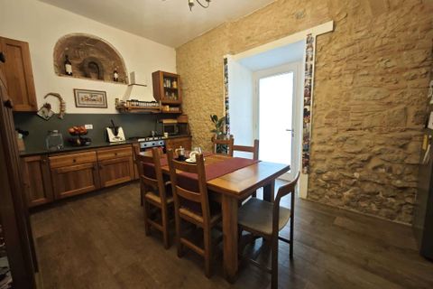 Villa a Volterra, Pisa, Volterra - € 310.000 | Ref: A-326-1251425 - foto 4