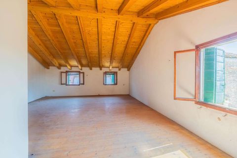 Villa a Venice, Venice, Venice - € 260.000 | Ref: R07180VEEF-1316316 - foto 2