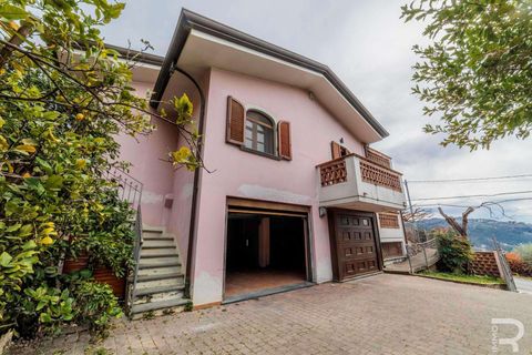 Villa a Massarosa, Lucca, Massarosa - € 748.000 | Ref: R07132MAVI-1317626 - foto 4