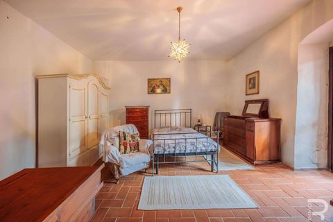Gårdshus i Terranuova Bracciolini, Arezzo, Terranuova Bracciolini - € 750 000 | Ref: R07021TERU-1317688 - foto 25