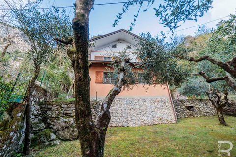 Villa i Massa, Massa and Carrara, Massa - € 175 000 | Ref: R07114MAVI-1318191 - foto 11