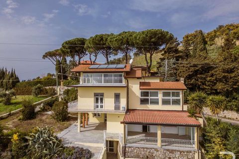 Villa a Massarosa, Lucca, Massarosa - € 790.000 | Ref: R07081MAVI-1318902 - foto 3