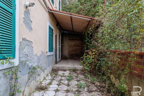 Villa i Carrara, Massa and Carrara, Carrara - € 300.000 | Ref: R07072CAVI-1319112 - foto 7