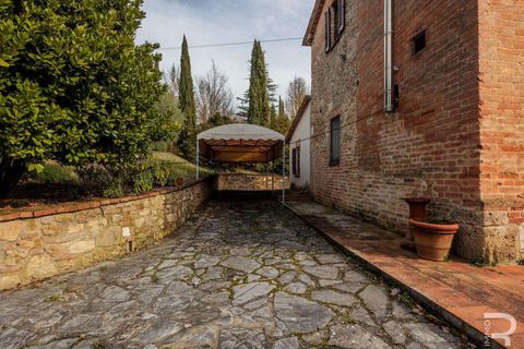 Farm hus i Chiusi, Siena, Chiusi - € 490.000 | Ref: R07058CHRU-1319565 - foto 2