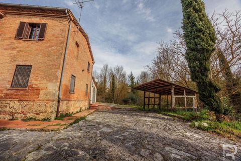 Farm hus i Chiusi, Siena, Chiusi - € 490.000 | Ref: R07058CHRU-1319565 - foto 4