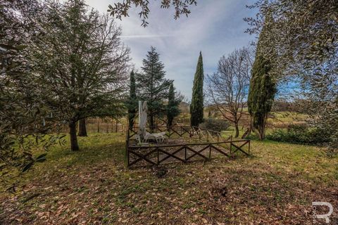 Farm hus i Chiusi, Siena, Chiusi - € 490.000 | Ref: R07058CHRU-1319565 - foto 14