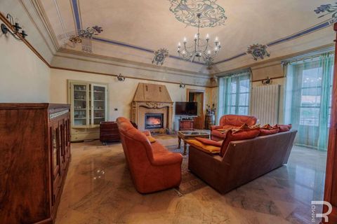 Farm hus i Pontremoli, Massa and Carrara, Pontremoli - € 660.000 | Ref: R07010PODH-1320377 - foto 1