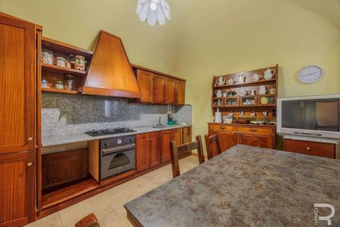 Farm hus i Pontremoli, Massa and Carrara, Pontremoli - € 660.000 | Ref: R07010PODH-1320377 - foto 5
