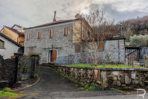 Farm hus i Pontremoli, Massa and Carrara, Pontremoli - € 660.000 | Ref: R07010PODH-1320377 - foto 34