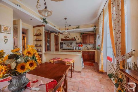 Villa a Pontremoli, Massa and Carrara, Pontremoli - € 520.000 | Ref: R07009POVI-1320438 - foto 10