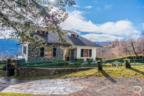 Farm hus i Zeri, Massa and Carrara, Zeri - € 220.000 | Ref: R07001ZERU-1320541 - foto 9