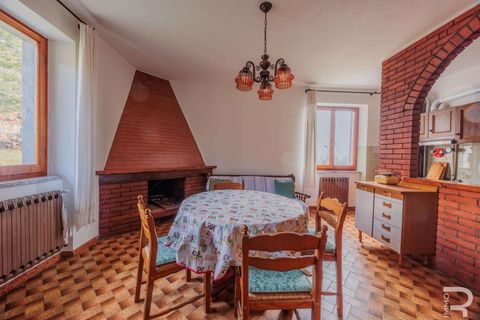 Farm hus i Zeri, Massa and Carrara, Zeri - € 220.000 | Ref: R07001ZERU-1320541 - foto 11